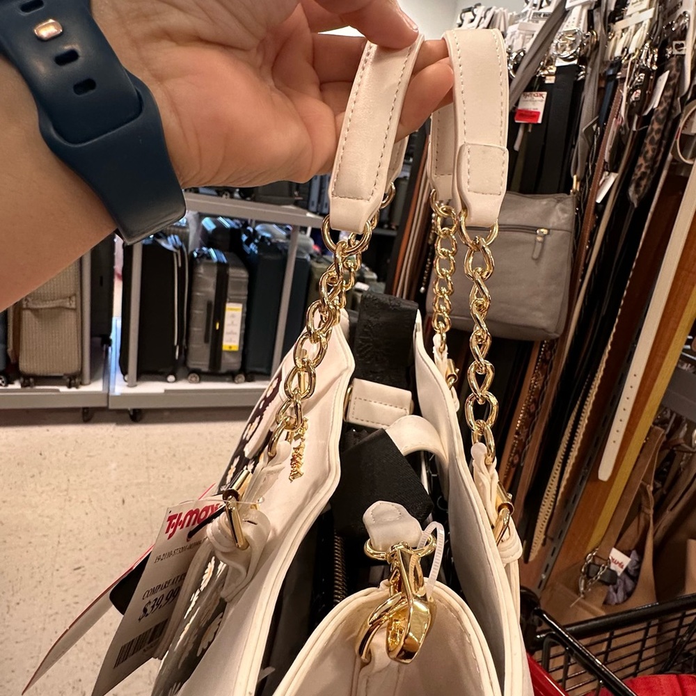 Betsey Johnson Daisy Print Tote Bag | White & Black Floral Purse w/ chain handle - Picture 6 of 7